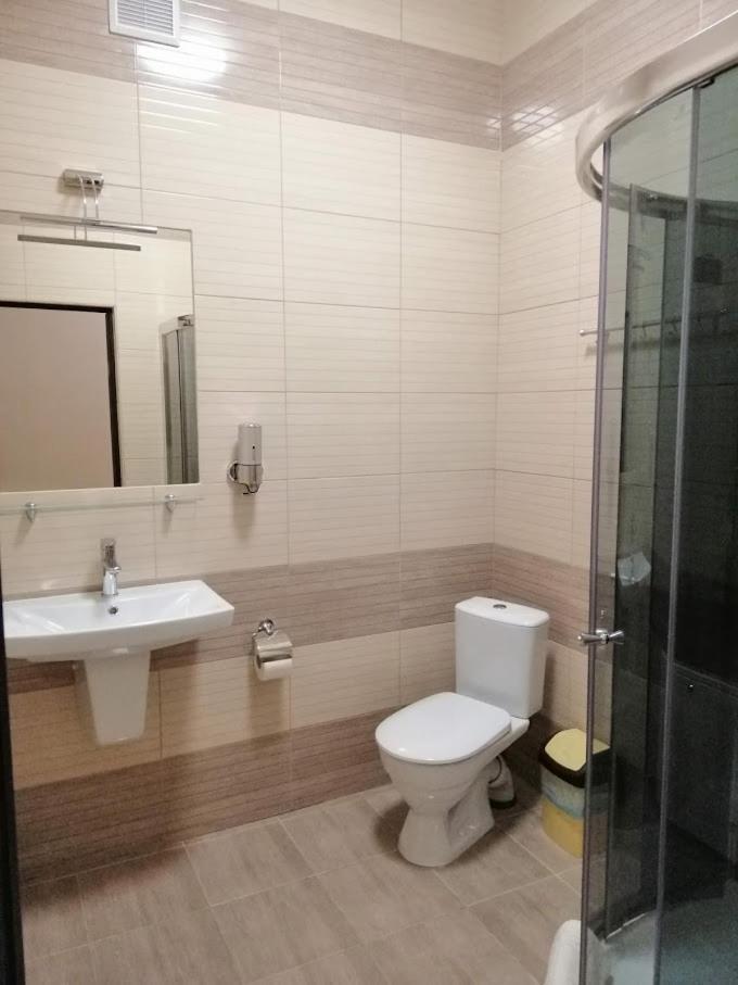 2 Bedrooms Apartment 150M From Opera House Lviv Bagian luar foto